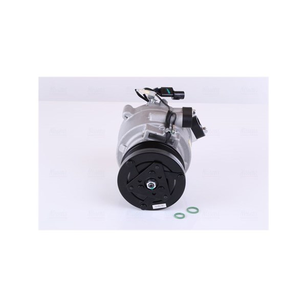 Kompressor, klimatanläggning 12V Nissens 890666 NISSENS