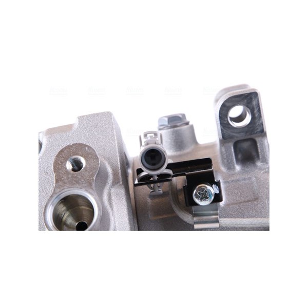 Kompressor, klimatanläggning 12V Nissens 890695 NISSENS