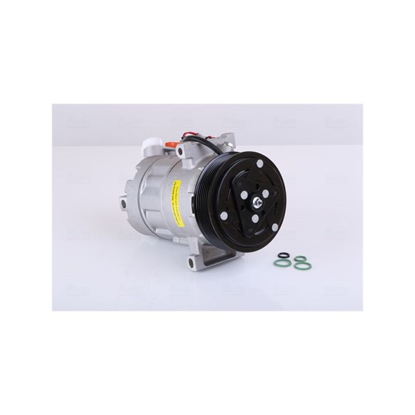 Kompressor, klimatanläggning 12V Nissens 890802 NISSENS
