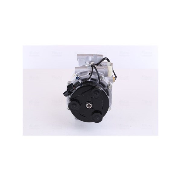 Kompressor, klimatanläggning 12V Nissens 890879 NISSENS