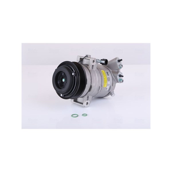 Kompressor, klimatanläggning 12V Nissens 890910 NISSENS