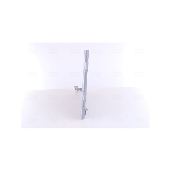 Kondensor, klimatanläggning Nissens 940305 NISSENS