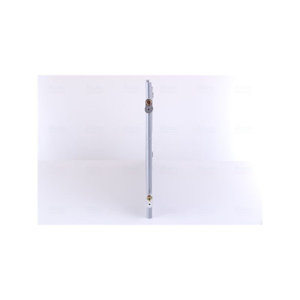 Kondensor, klimatanläggning Nissens 940735 NISSENS