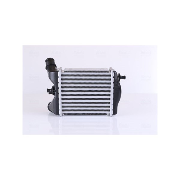 Intercooler, Höger Nissens 96167 NISSENS