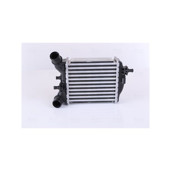 Intercooler, Vänster Nissens 96168 NISSENS