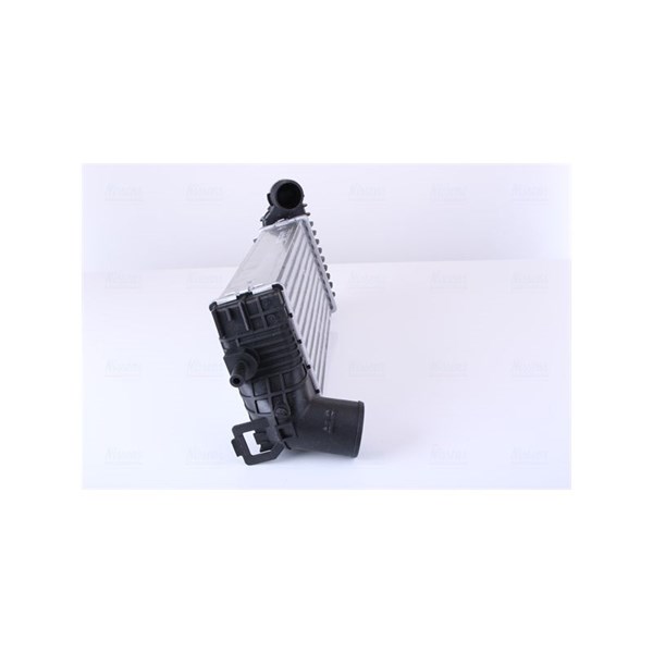 Intercooler Nissens 96251 NISSENS Intercooler Nissens 96251 NISSENS