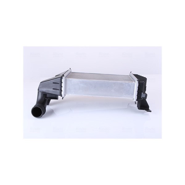 Intercooler Nissens 96370 NISSENS Intercooler Nissens 96370 NISSENS