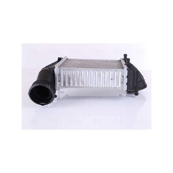 Intercooler, Vänster Nissens 96469 NISSENS