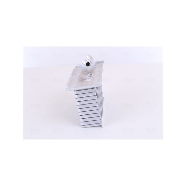 Intercooler Nissens 96470 NISSENS Intercooler Nissens 96470 NISSENS