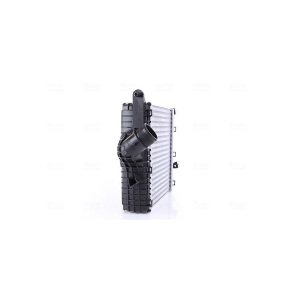 Intercooler, Vänster Nissens 961304 NISSENS