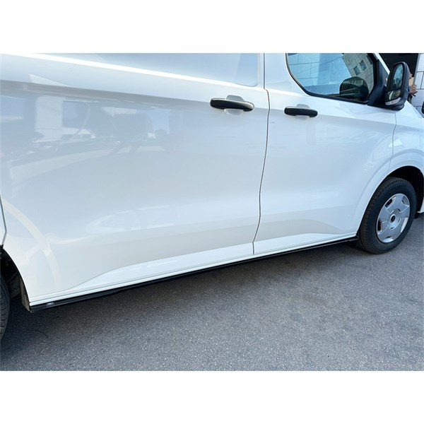 Sidokjolar Ford Transit Custom SWB (V710) 2024- Motordrome