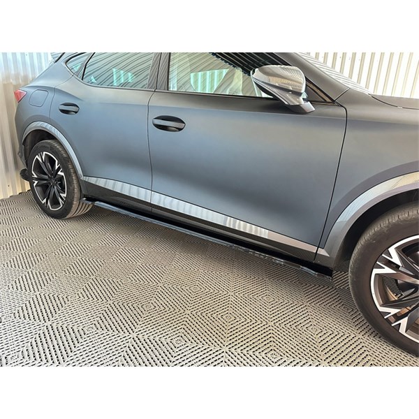 Sidokjolar Cupra Formentor Mk1 2020-2024 Motordrome DX SCU01 Motordrome