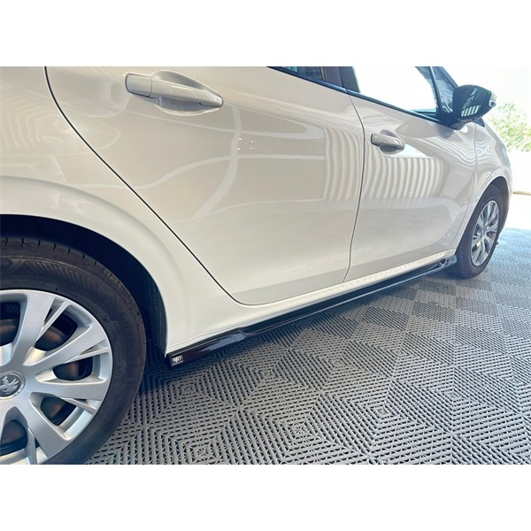 Sidokjolar Peugeot 208 I 2012-2019 Motordrome Sidokjolar Peugeot 208 I 2012-2019 Motordrome