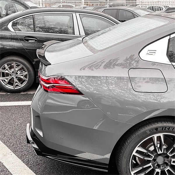 Spoiler Bak BMW 5-Series G60 Sedan Autostyle TS BM117 AutoStyle Spoiler Bak BMW 5-Series G60 Sedan Autostyle TS BM117 AutoStyle