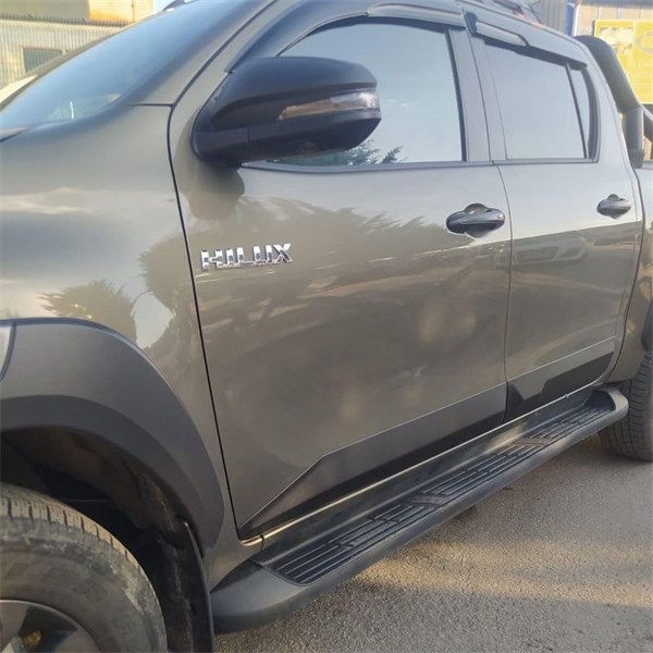 Dörrpanelset Toyota Hilux 8th Gen. 2015- OneWay