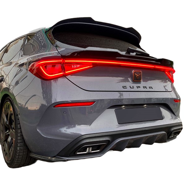 Bakre stötfångarskjol (Hörn) Cupra Leon HB 20- OneWay