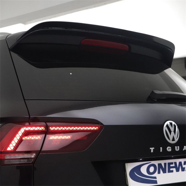 Takspoilerhuvud VW Tiguan II R-Line 2016-2020 Oneway OW SP20017 OneWay
