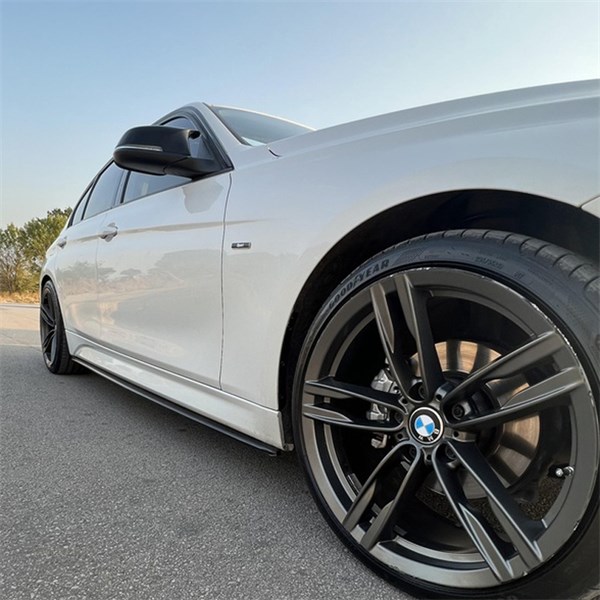 Sidokjolar BMW 3-Series F30 M-Sport 2012-2019 OneWay Sidokjolar BMW 3-Series F30 M-Sport 2012-2019 OneWay