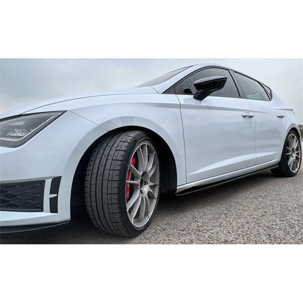 Sidokjolar Seat Leon (5F) HB/ST 2013-2020 OneWay Sidokjolar Seat Leon (5F) HB/ST 2013-2020 OneWay