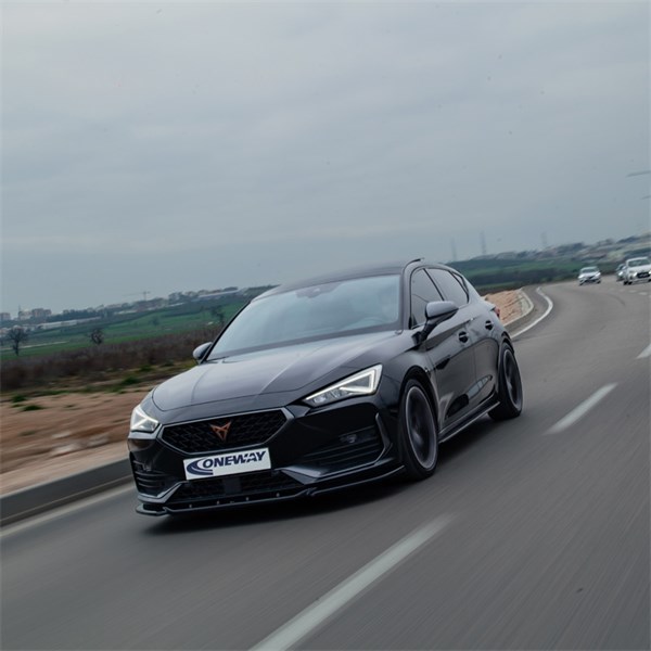 Sidokjolar Seat Leon IV HB/ST FR & Cupra Leon HB/ST 2020- OneWay Sidokjolar Seat Leon IV HB/ST FR & Cupra Leon HB/ST 2020- OneWay