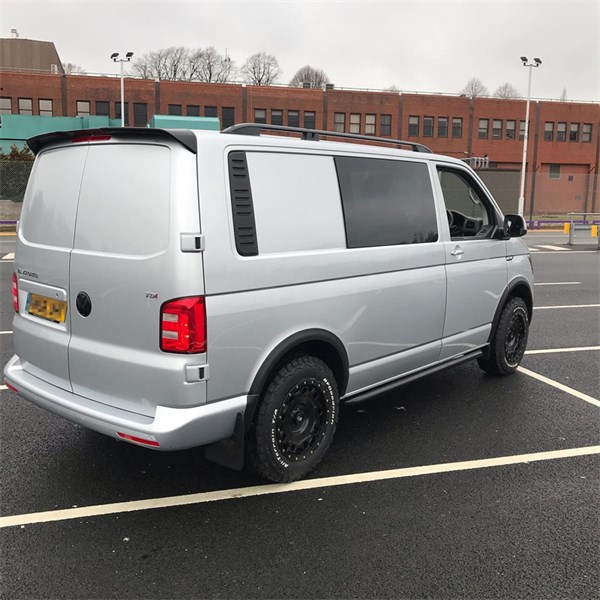 Hjulhusförlängning VW Transporter T6 2015-2019 OneWay Hjulhusförlängning VW Transporter T6 2015-2019 OneWay