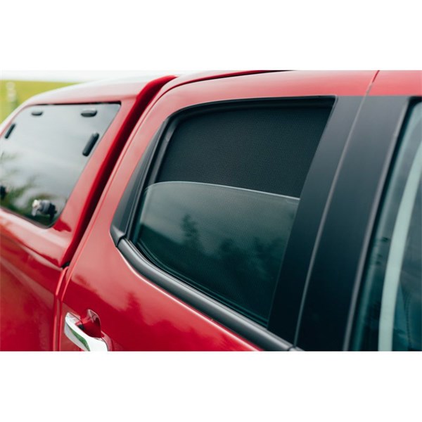 Solskydd Isuzu D-Max 4 doors, Bak Car Shades