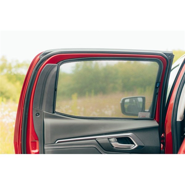 Solskydd Isuzu D-Max 4 doors, Bak Car Shades