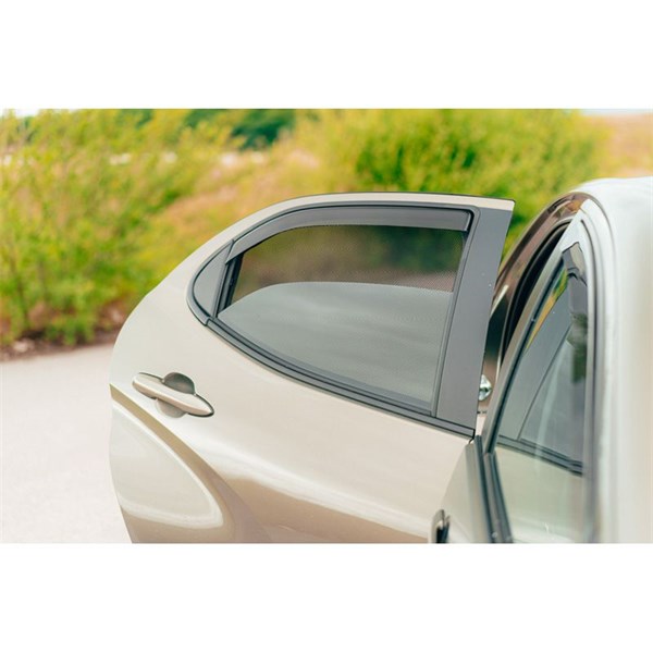 Solskydd Toyota Yaris (P21) 5 doors, Bak Car Shades