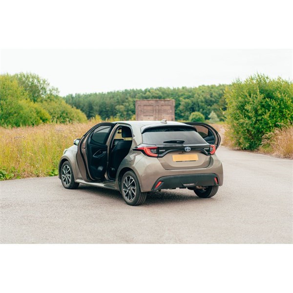 Solskydd Toyota Yaris (P21) 5 doors, Bak Car Shades