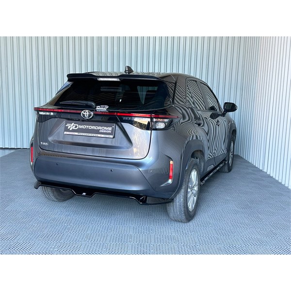 Takspoilerhuvud Toyota Yaris Cross 2020- AutoStyle