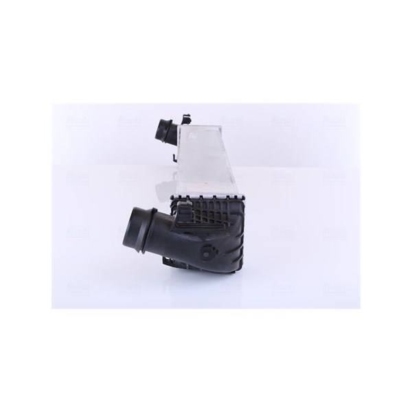 Intercooler Nissens 96139 NISSENS Intercooler Nissens 96139 NISSENS