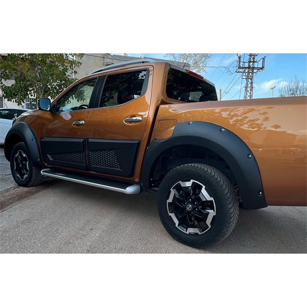 Stänkskärmsbreddare Set Nissan Navara NP300 (D23) 2017-2021 Onewa OneWay