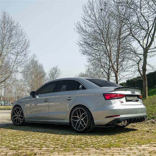 Bakre stötfångarkjol (Diffusor) Audi A3 (8V) Sedan FL 16-20 Onewa OneWay Bakre stötfångarkjol (Diffusor) Audi A3 (8V) Sedan FL 16-20 Onewa OneWay