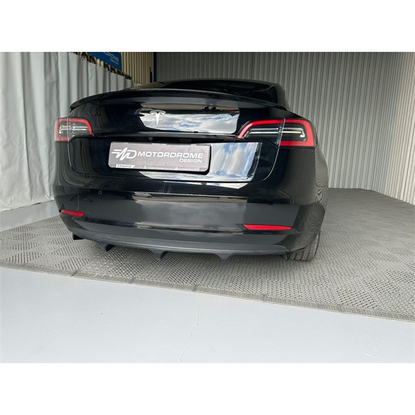 Bakre stötfångarkjol (Diffusor) Tesla Model 3 2017-2023 Motordrom Motordrome Bakre stötfångarkjol (Diffusor) Tesla Model 3 2017-2023 Motordrom Motordrome