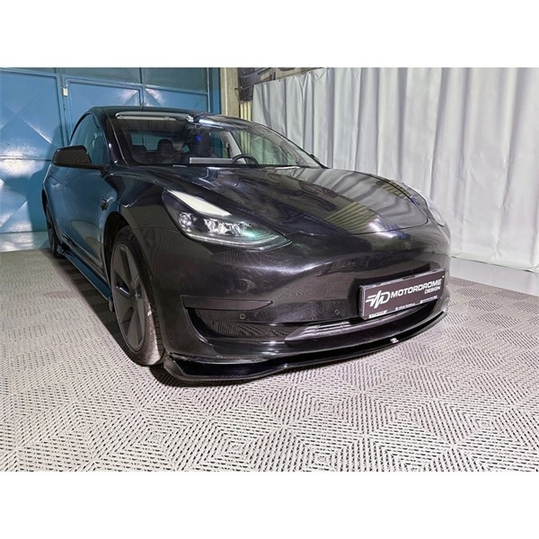 Front spoiler Tesla Model 3 2017-2023 Motordrome DX VTS05 Motordrome Front spoiler Tesla Model 3 2017-2023 Motordrome DX VTS05 Motordrome